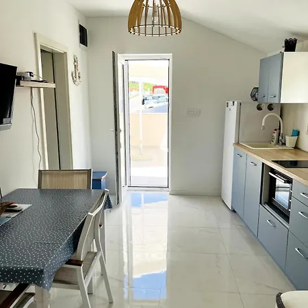 Apartment Newly Decorated With Large Terrace