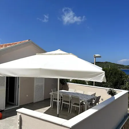 Newly Decorated With Large Terrace *