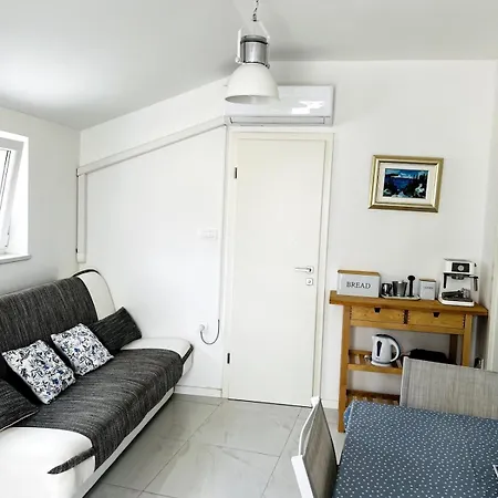 Apartment Newly Decorated With Large Terrace
